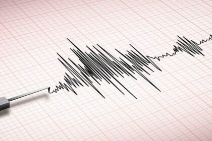 Strong earthquake in Delhi